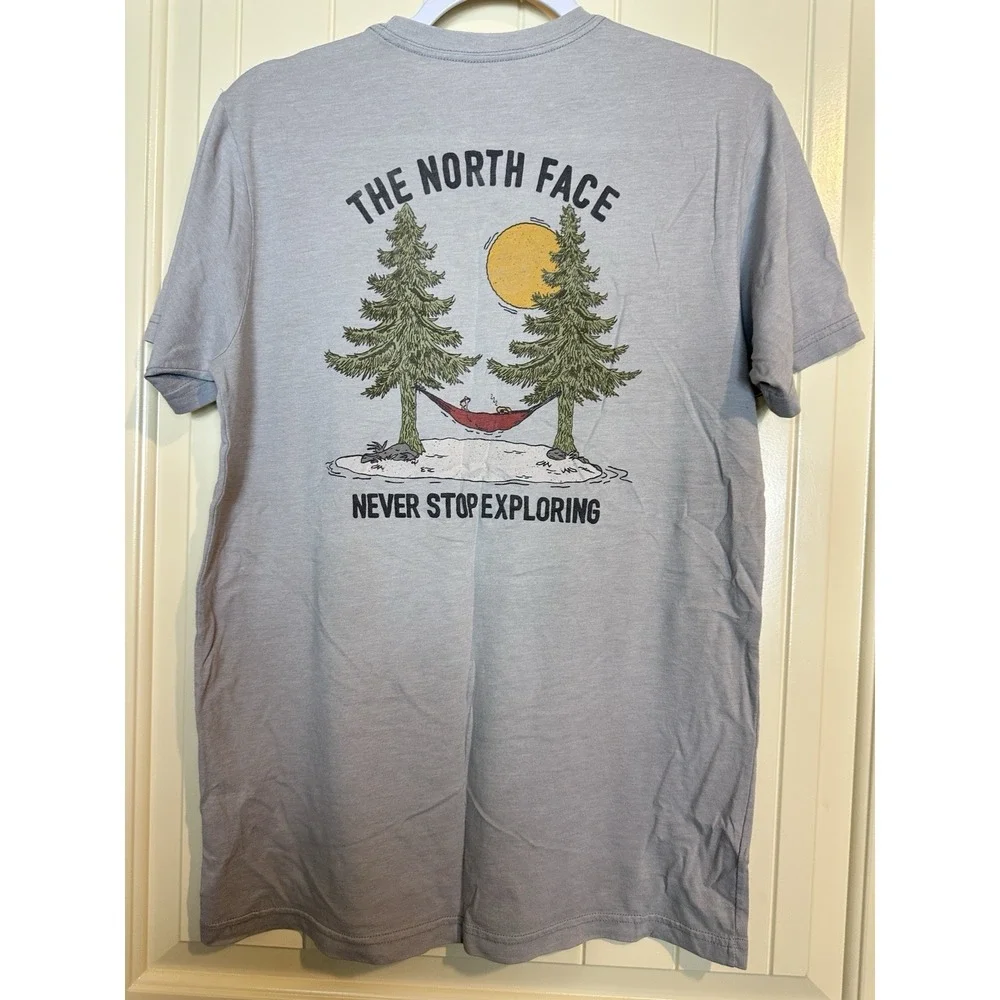 The North Face Gray Graphic Slim Fit‎ Crew Neck T-Shirt Men's M Trees Outdoor